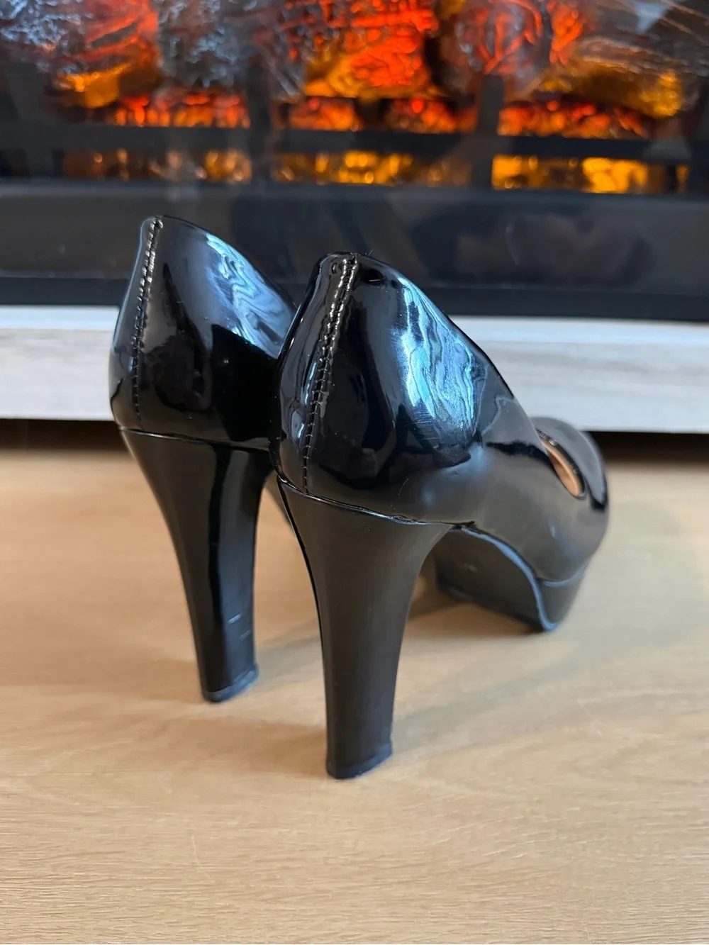 Women’s Black Platform Pumps